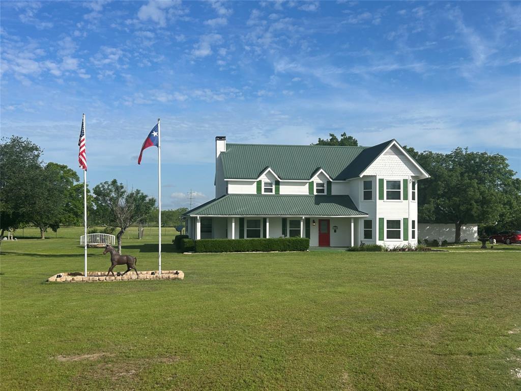 11054 County Road 2464 Property Photo 2