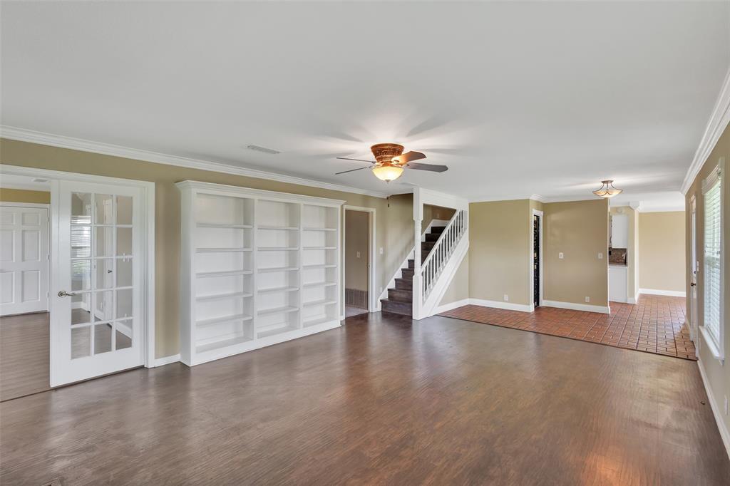 11054 County Road 2464 Property Photo 6