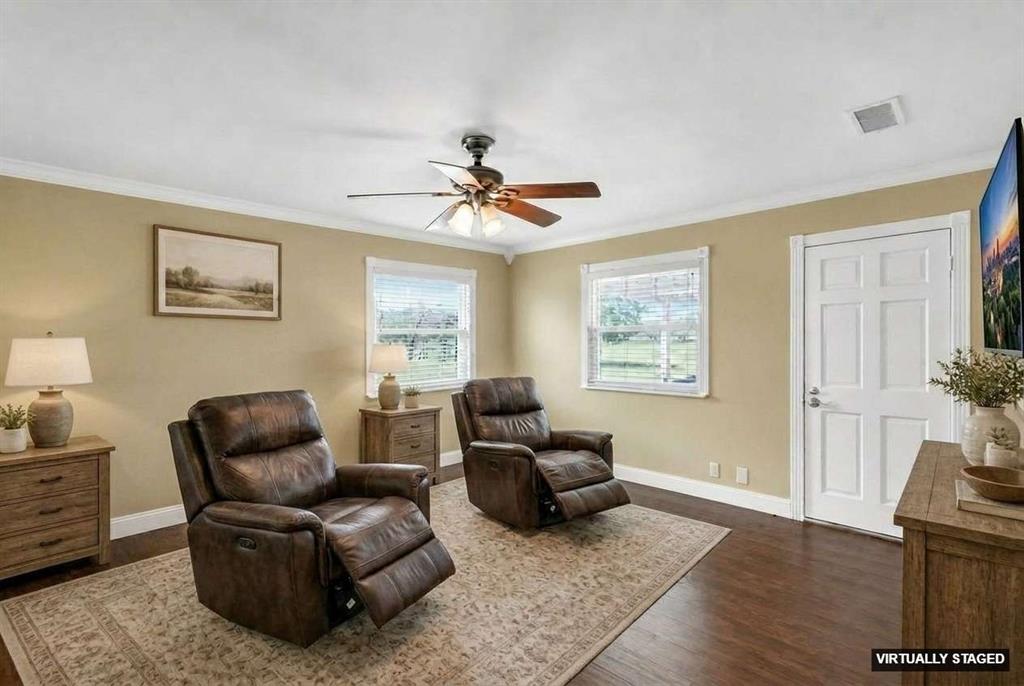 11054 County Road 2464 Property Photo 8