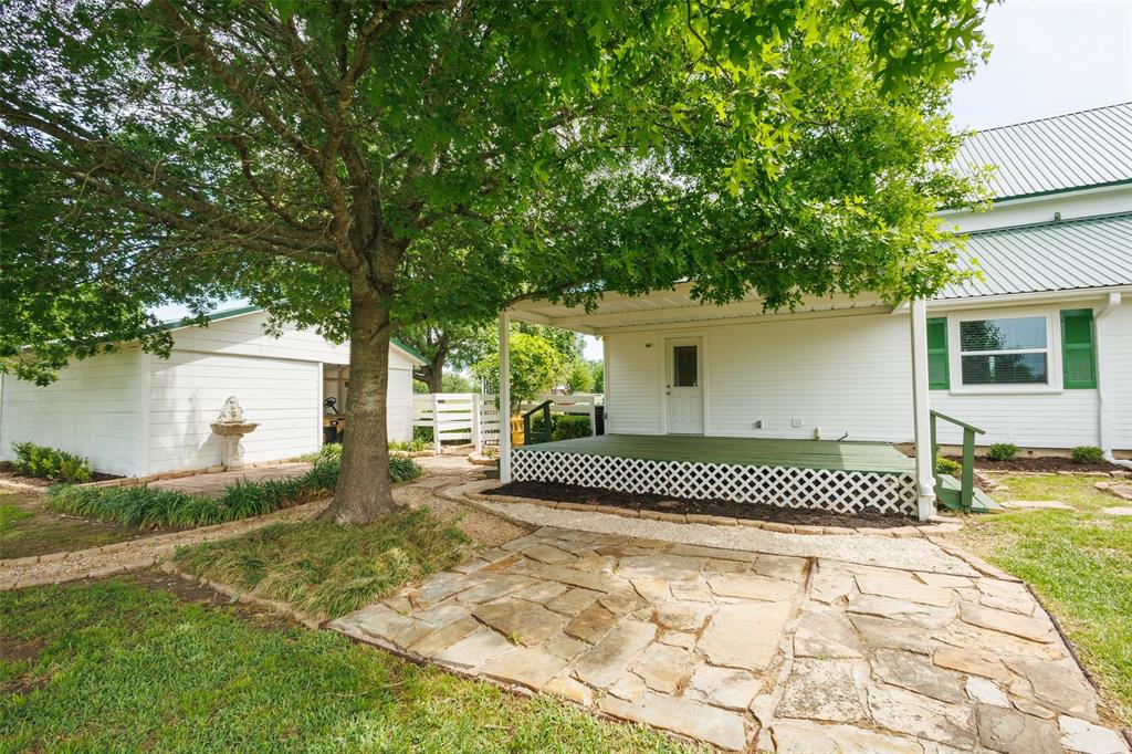 11054 County Road 2464 Property Photo 29