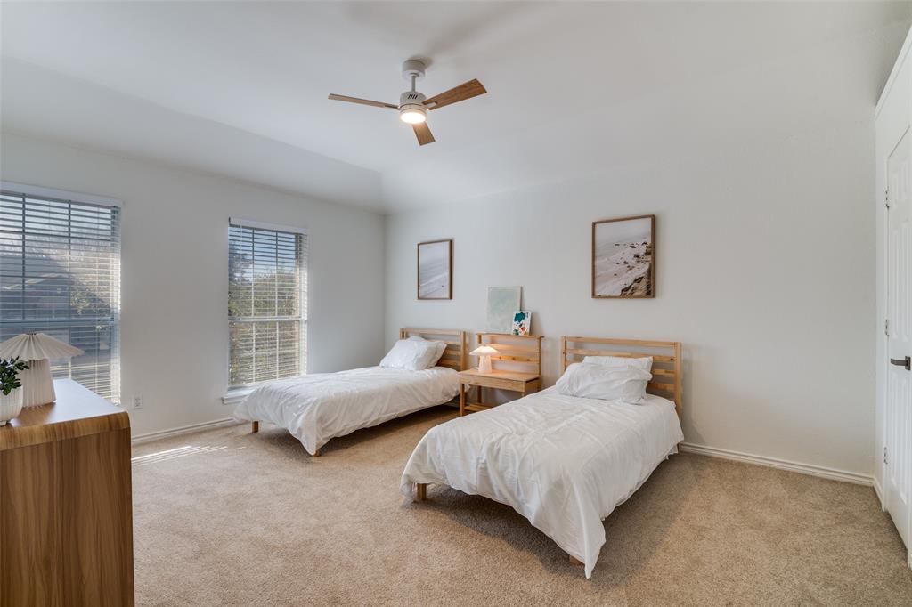 6814 Silver Lake Drive Property Photo 18
