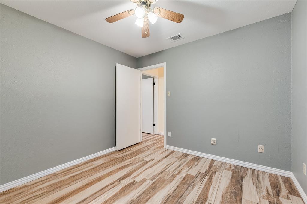 800 Brownfield Drive Property Photo 14