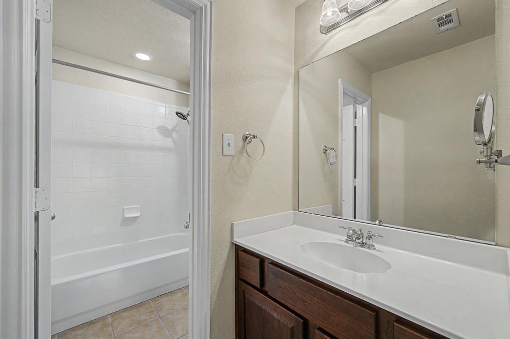 518 Collins Lane Property Photo 24