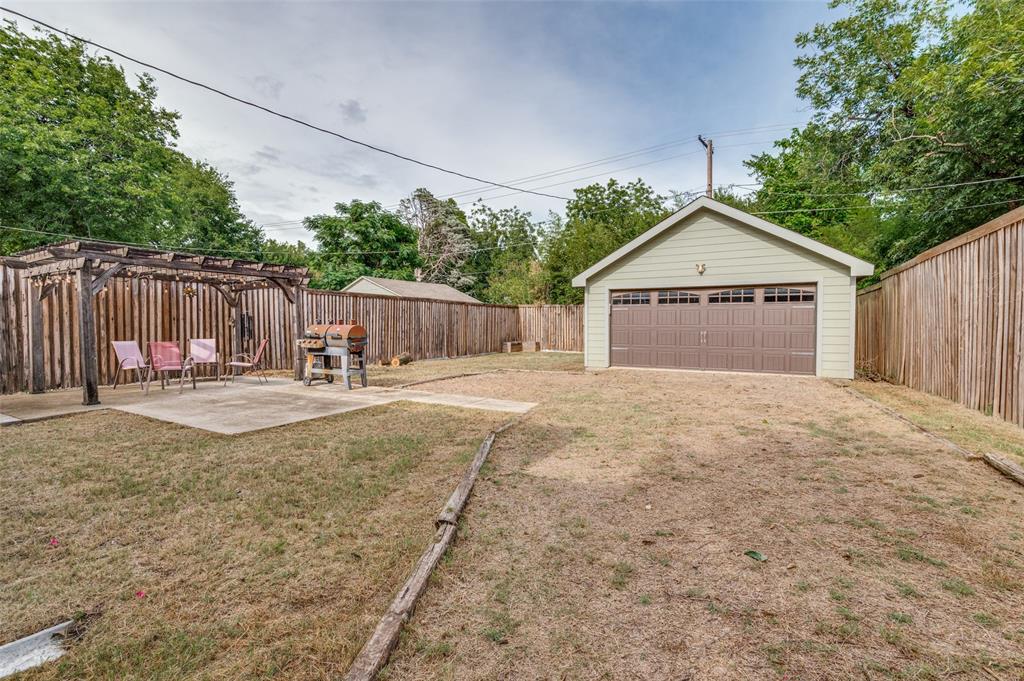 526 S Edgefield Avenue Property Photo 38