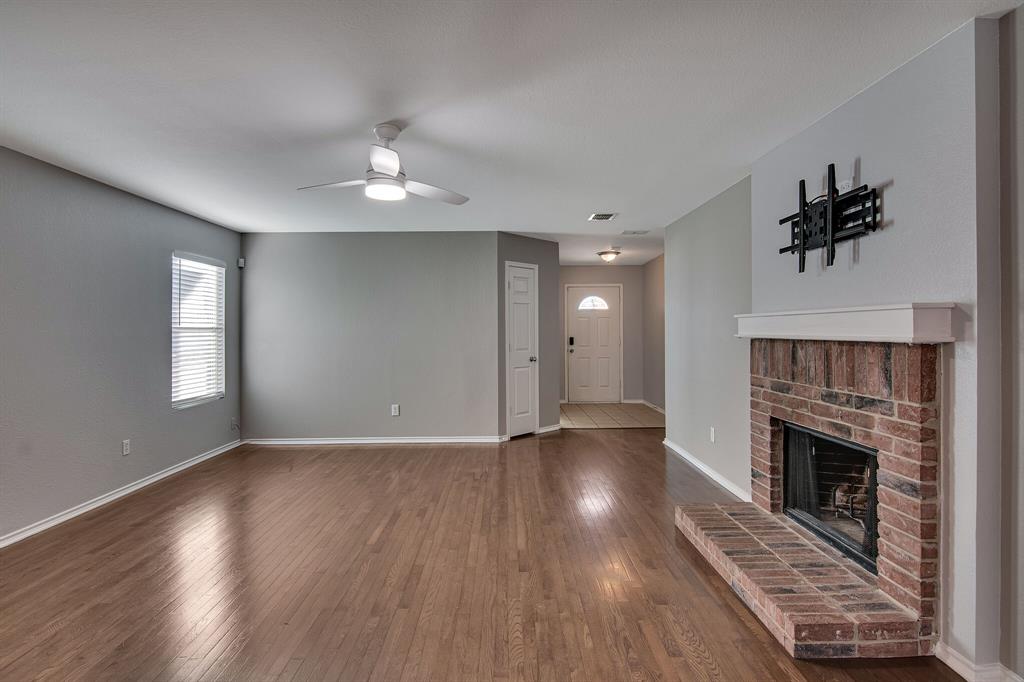 1817 Kittredge Way Property Photo 4