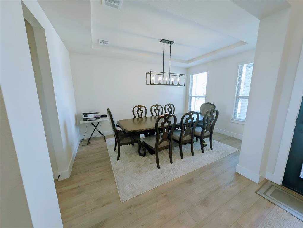 3317 Cross Shore Drive Property Photo 2