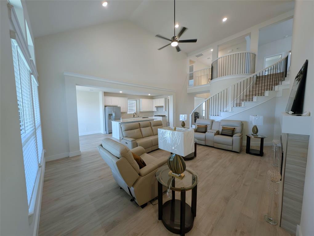 3317 Cross Shore Drive Property Photo 9