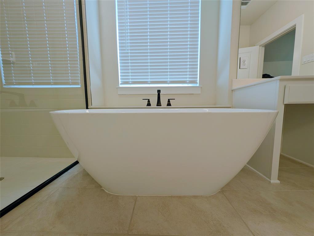 3317 Cross Shore Drive Property Photo 13