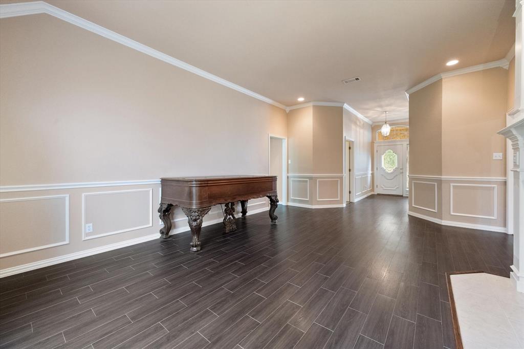 8904 Thornway Drive Property Photo 3