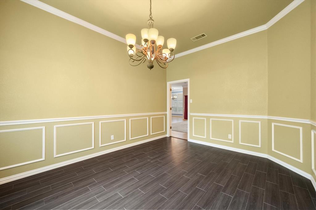8904 Thornway Drive Property Photo 9