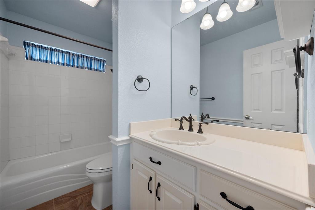 8904 Thornway Drive Property Photo 27