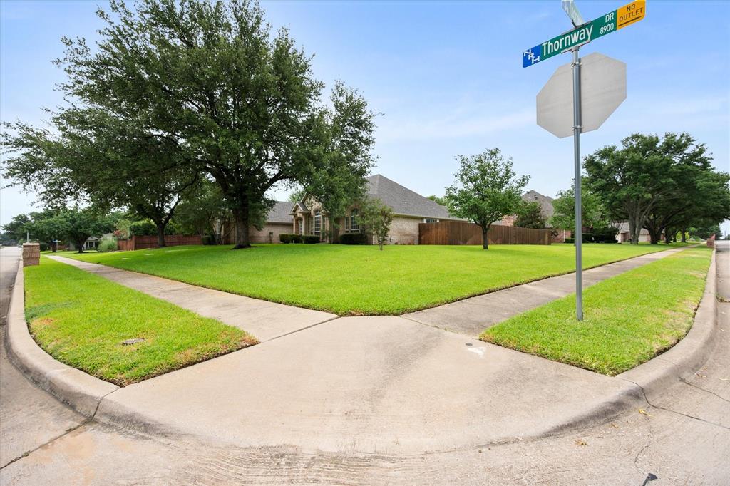 8904 Thornway Drive Property Photo 34