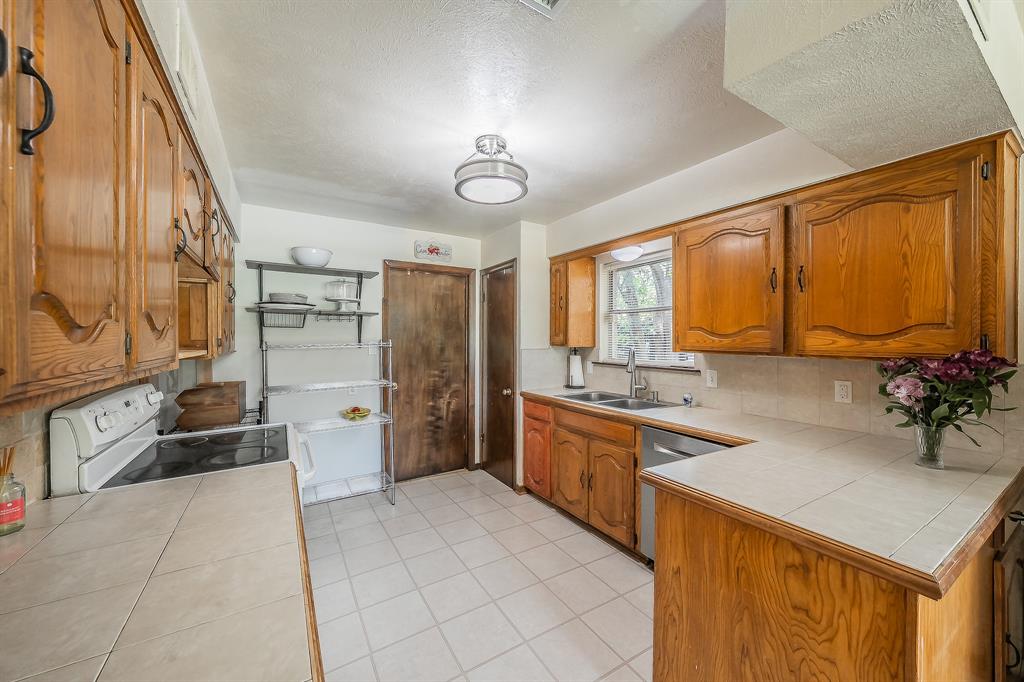 13511 Rawhide Parkway Property Photo 8