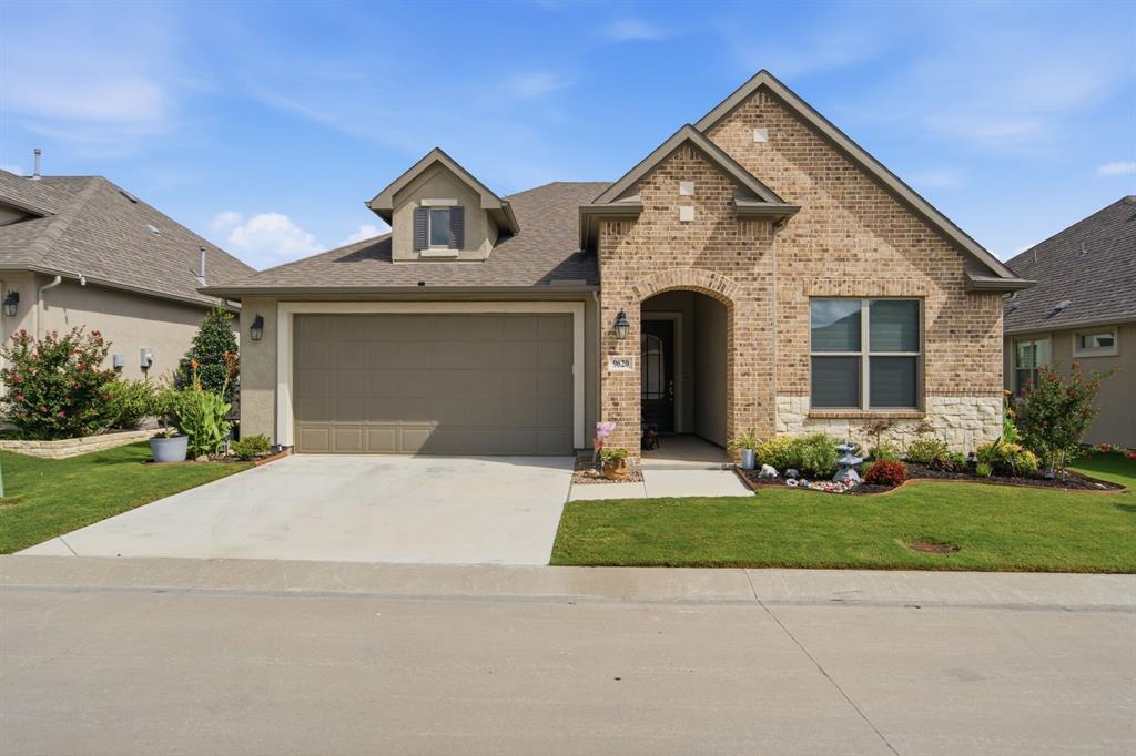 9620 Creekwood Drive Property Photo 1