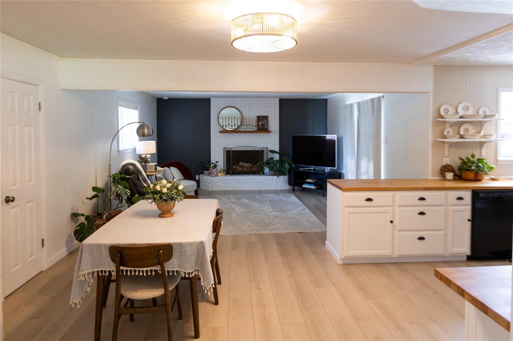 2814 Silvermeadow Lane Property Photo 7