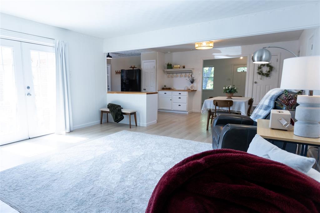 2814 Silvermeadow Lane Property Photo 11