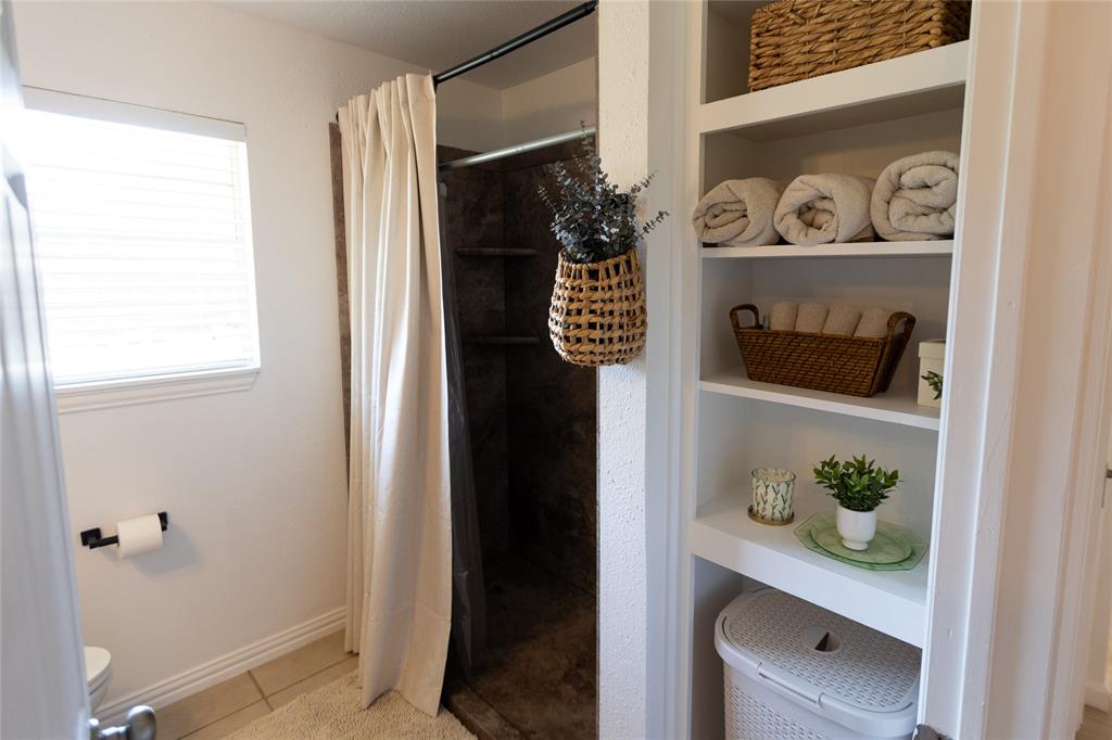 2814 Silvermeadow Lane Property Photo 15