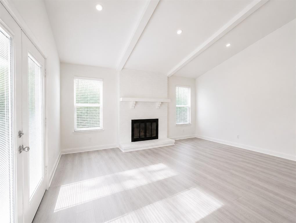 2906 Peppertree Place Property Photo 6