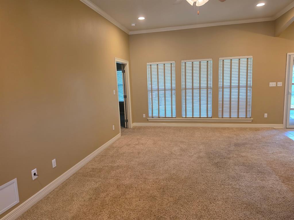 310 Cotton Pointe Property Photo 4