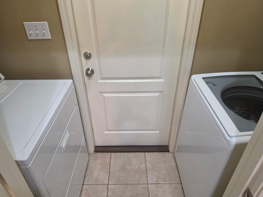 310 Cotton Pointe Property Photo 5