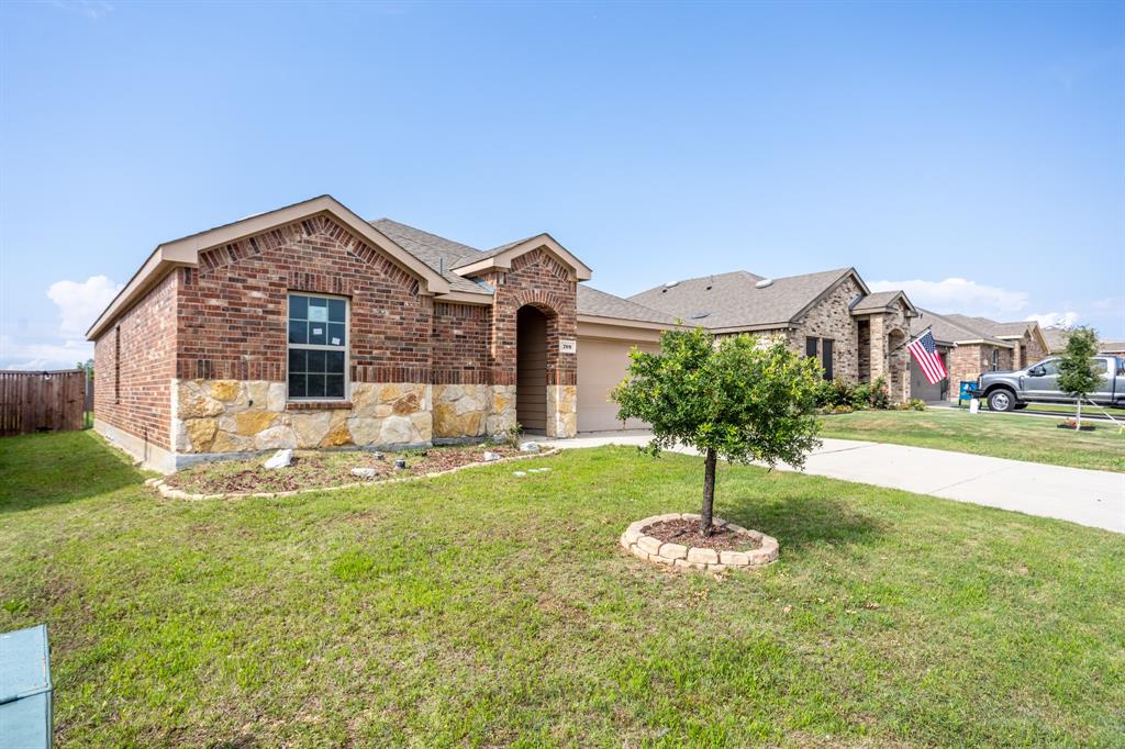 709 Alton Drive Property Photo 3