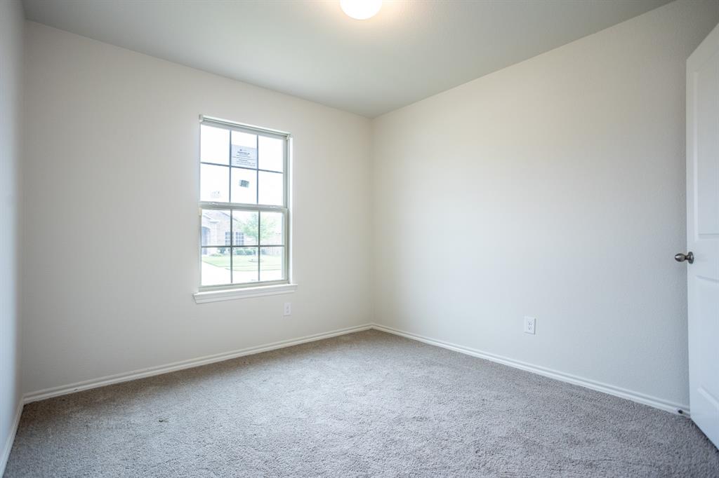 709 Alton Drive Property Photo 5