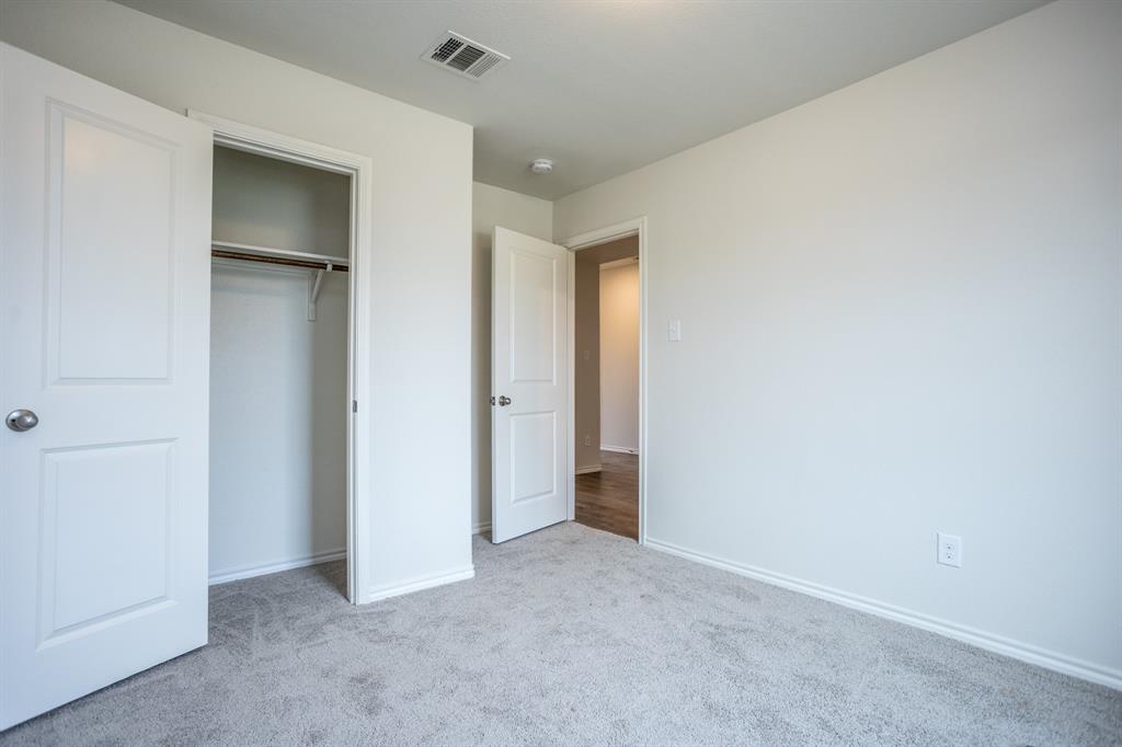 709 Alton Drive Property Photo 7