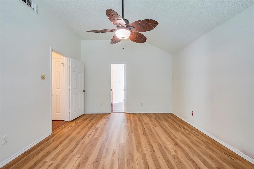 6304 Brookcrest Drive Property Photo 12
