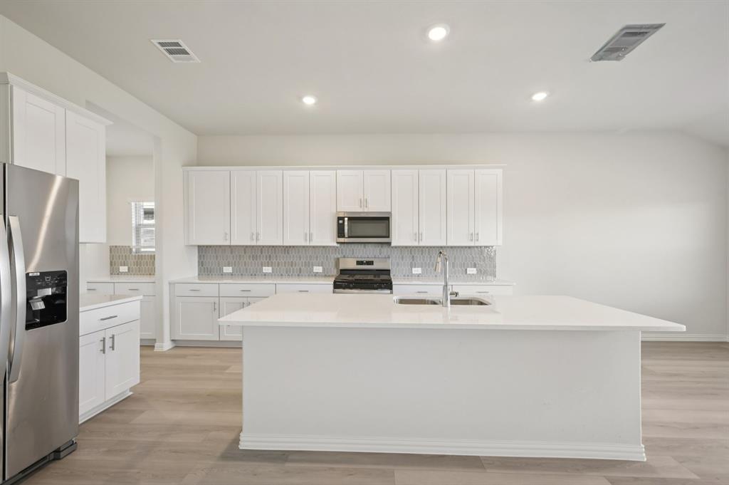 2210 Windy Trail Property Photo 1