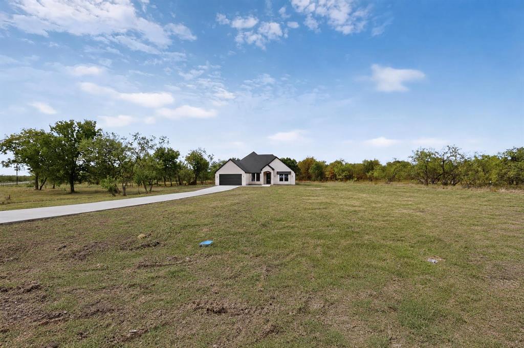 205 Cool Springs Circle Property Photo 4