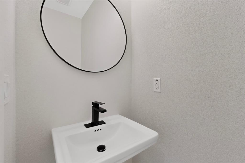 205 Cool Springs Circle Property Photo 34
