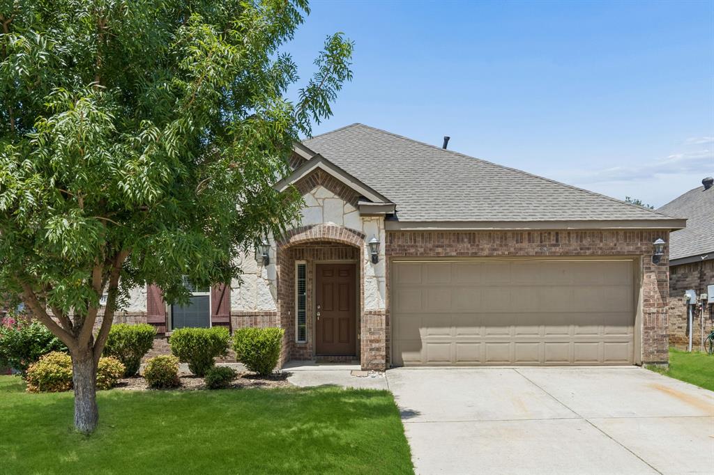 1916 Megan Creek Drive Property Photo 1