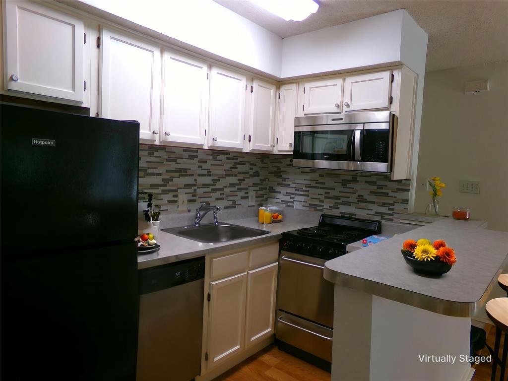 2311 Basil Drive C304 Property Photo 5