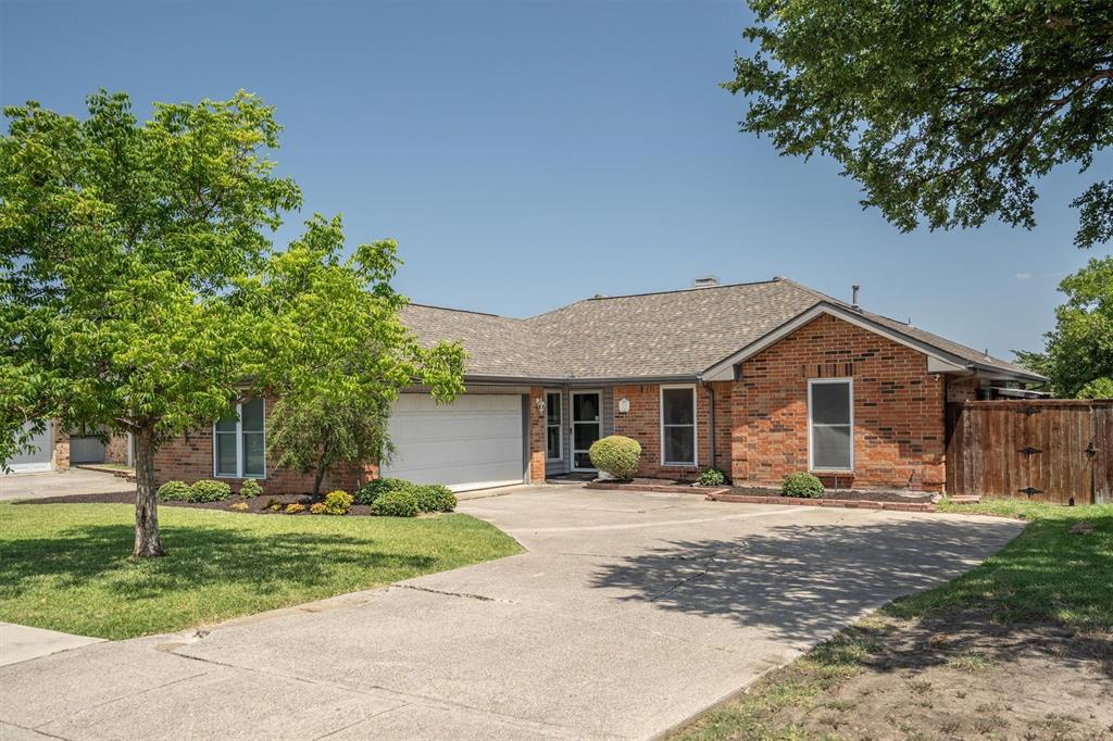 1719 Brighton Drive Property Photo 1