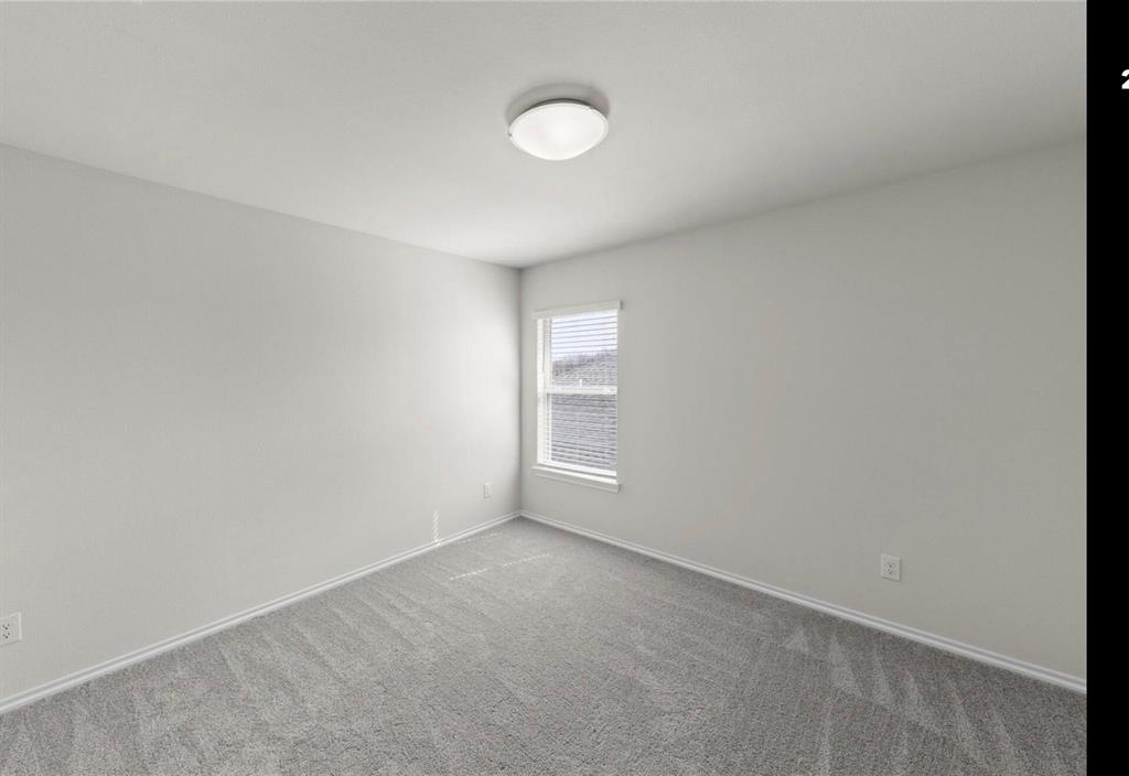 2112 Sesaro Drive Property Photo 5