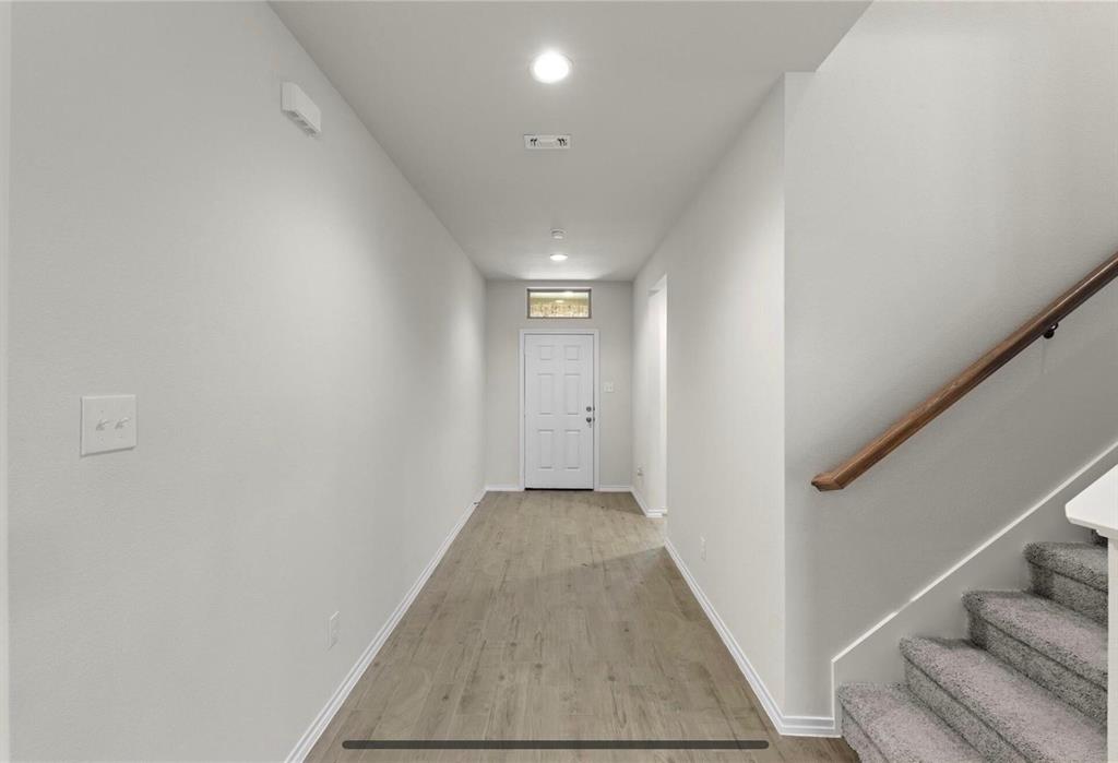 2112 Sesaro Drive Property Photo 8