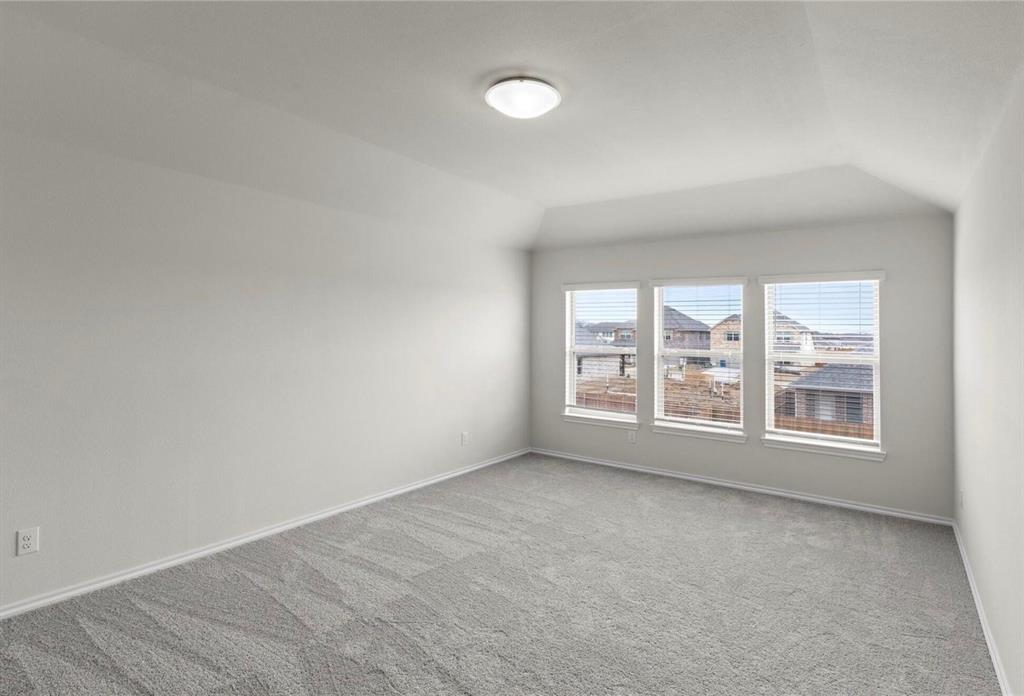 2112 Sesaro Drive Property Photo 13