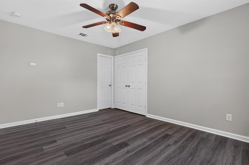 624 Hallvale Drive Property Photo 12