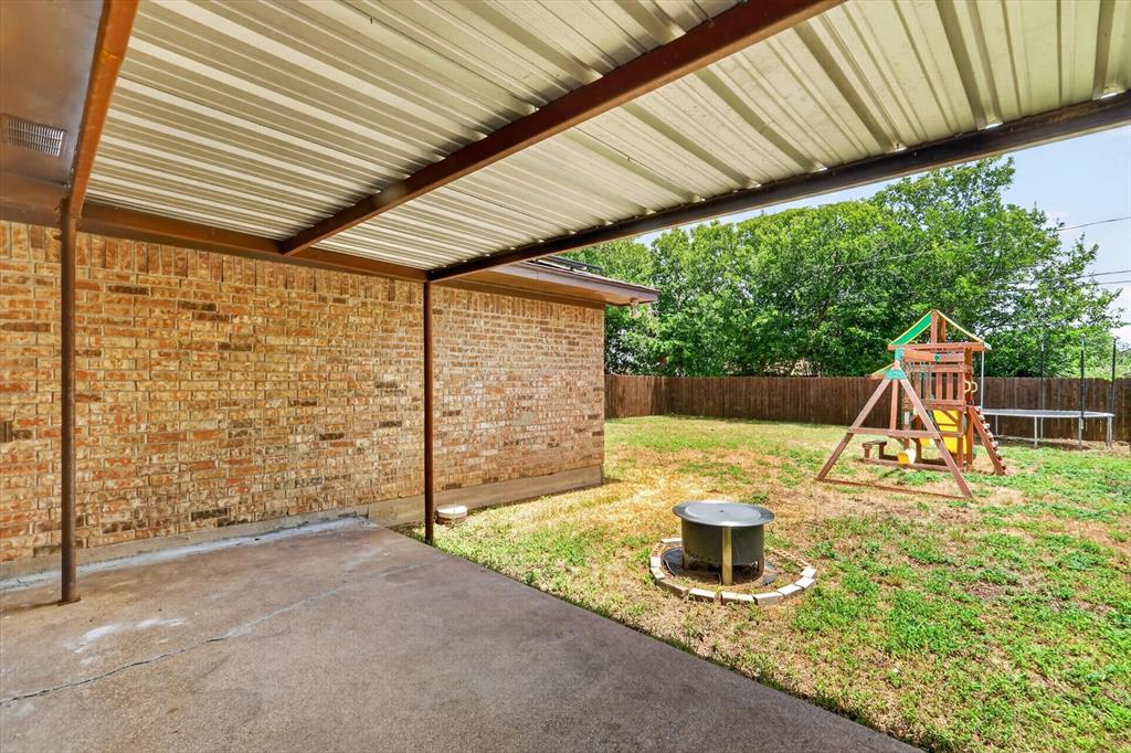 624 Hallvale Drive Property Photo 22