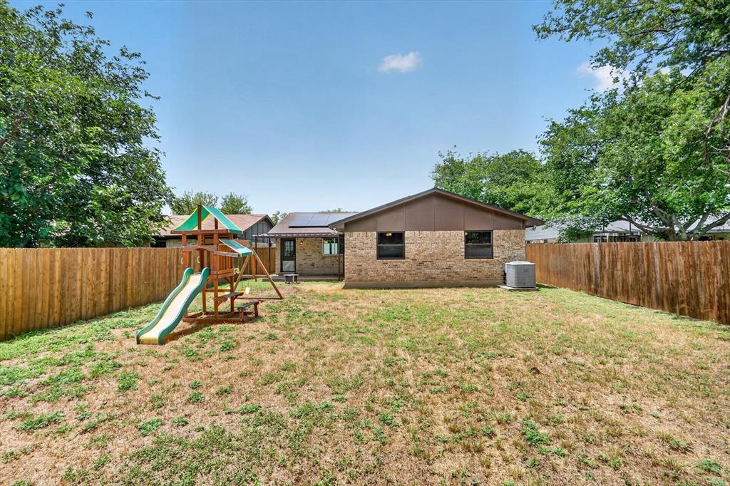 624 Hallvale Drive Property Photo 23