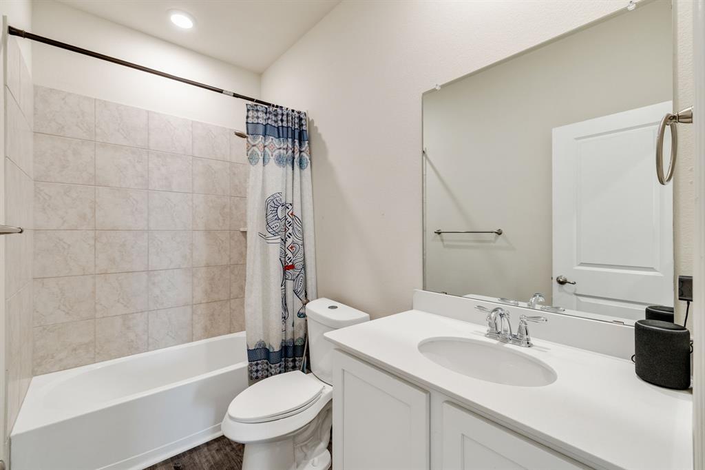 2717 Ainsworth Road Property Photo 6