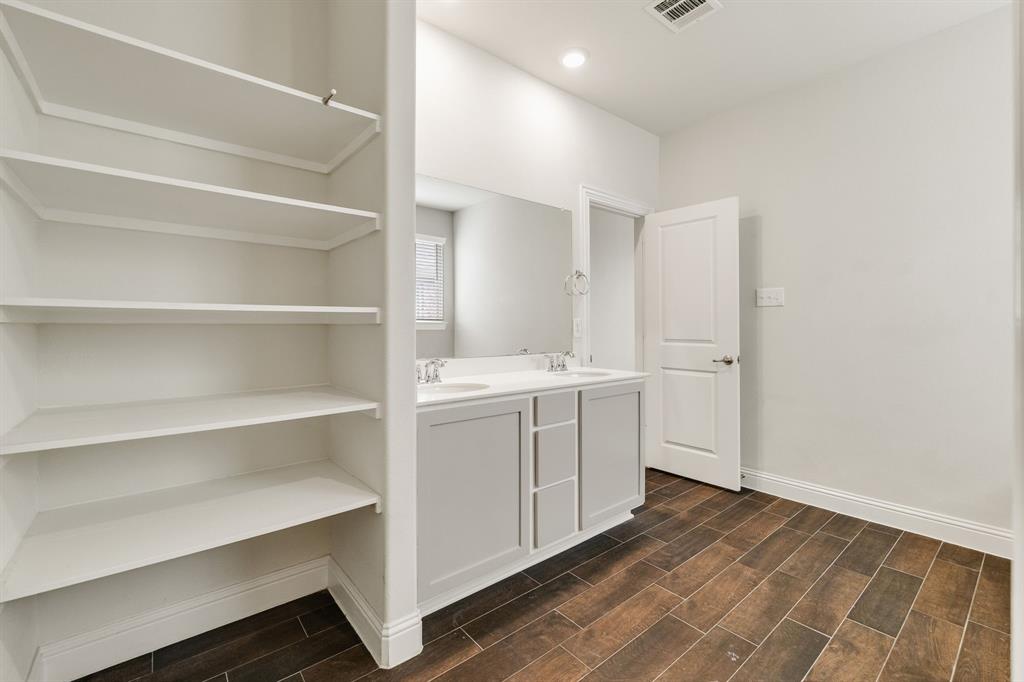 2717 Ainsworth Road Property Photo 29