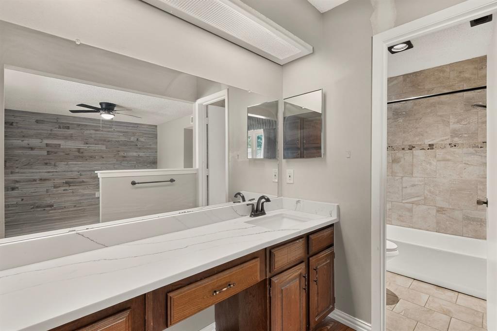 7305 Southridge Trail Property Photo 11
