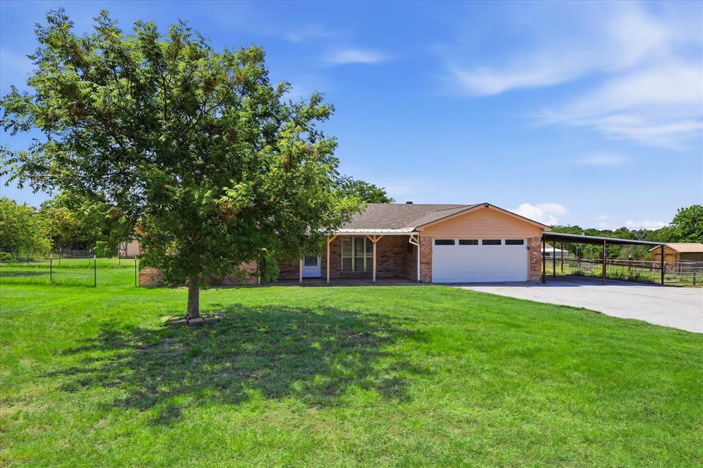 892 Highland Circle Property Photo 2