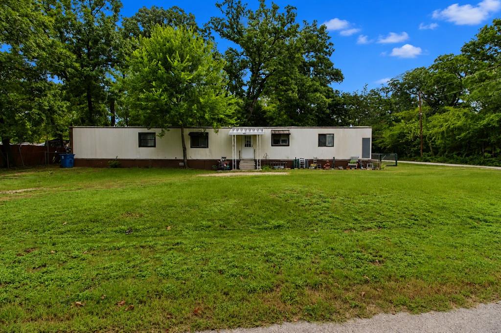 921 Crown Drive Property Photo 1