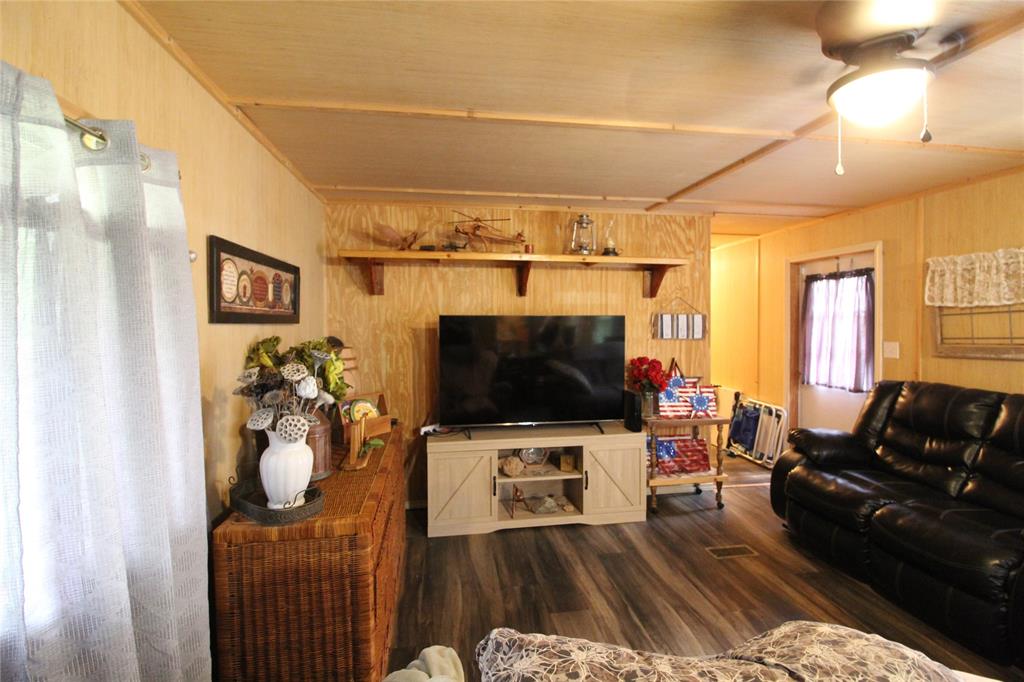 921 Crown Drive Property Photo 11