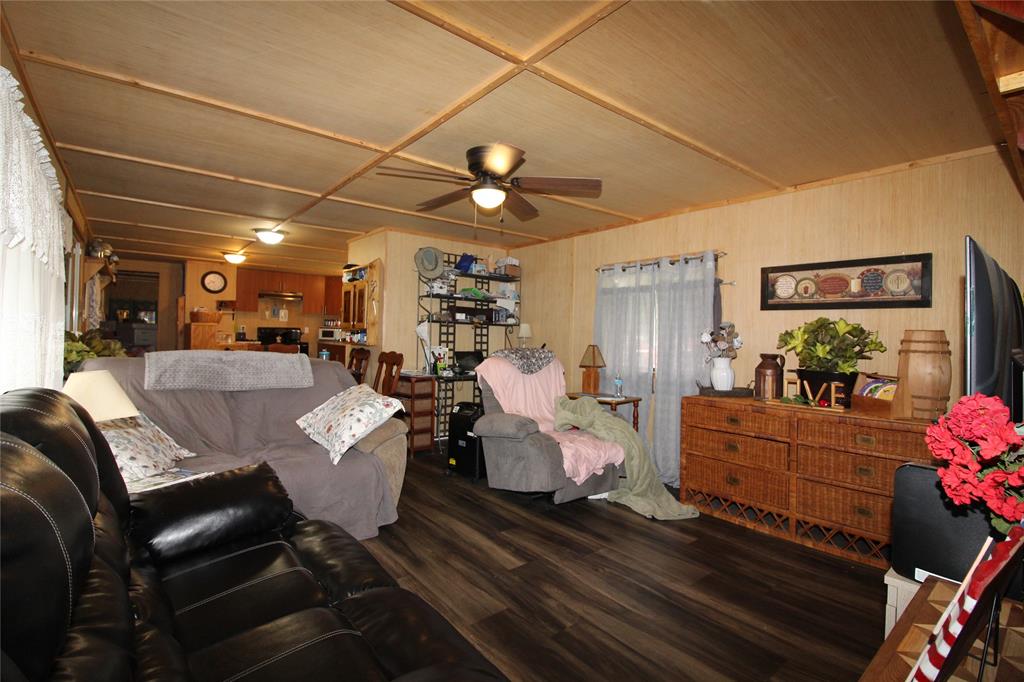 921 Crown Drive Property Photo 12
