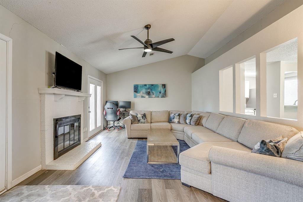 7312 Strawberry Way Property Photo 6