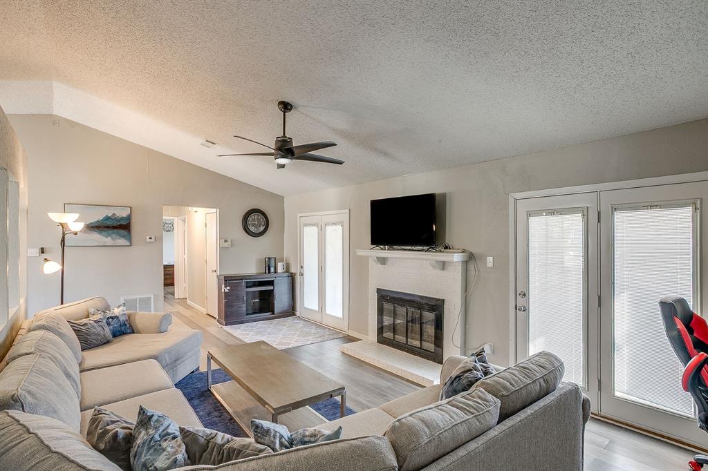 7312 Strawberry Way Property Photo 10