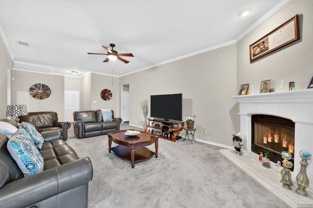 804 Bur Oak Drive Property Photo 10